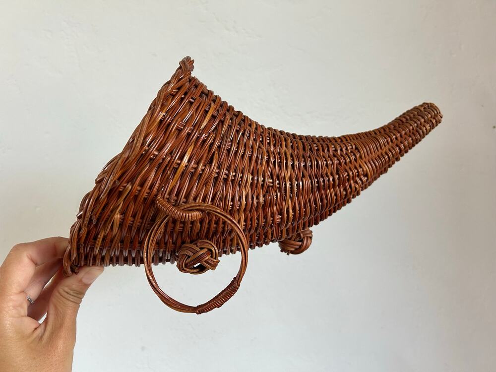 Vintage Wicker Cornucopia Basket Brown Wall Hanging Harvest Boho Farmhouse Decor